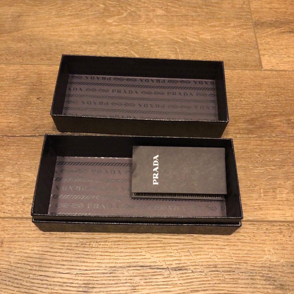 Prada Box - Picture 2 of 2